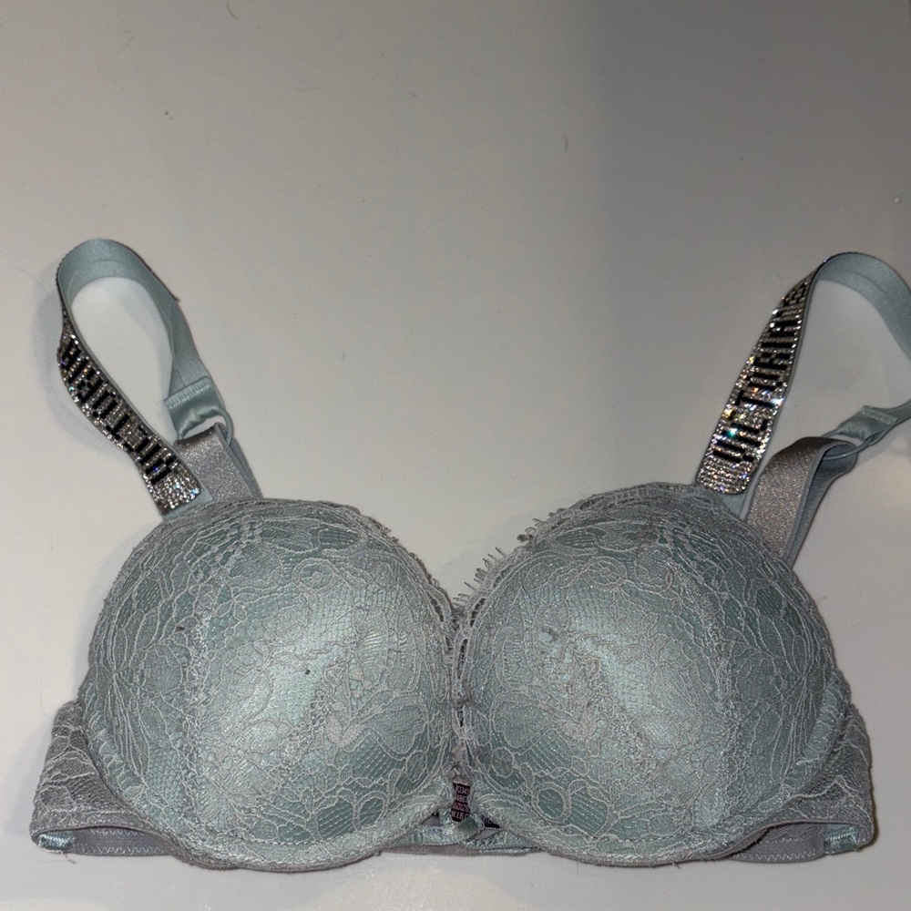 Victoria's Secret Shine Strap Bra 32A Pushup